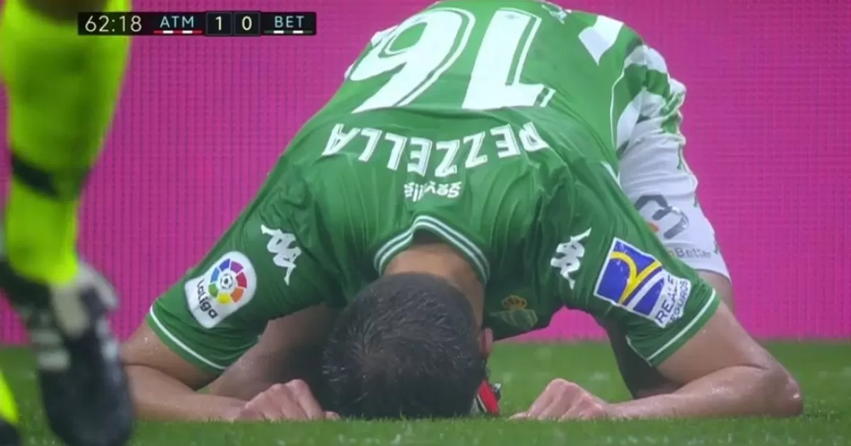 German Pezzella and an unusual own goal in Betis' defeat against Atlético de Madrid.