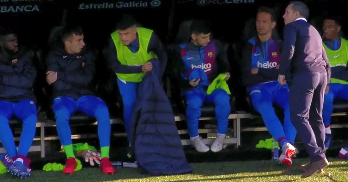 Barcelona: Coutinho niega actitud displicente cuando Sergi lo mandó a calentar