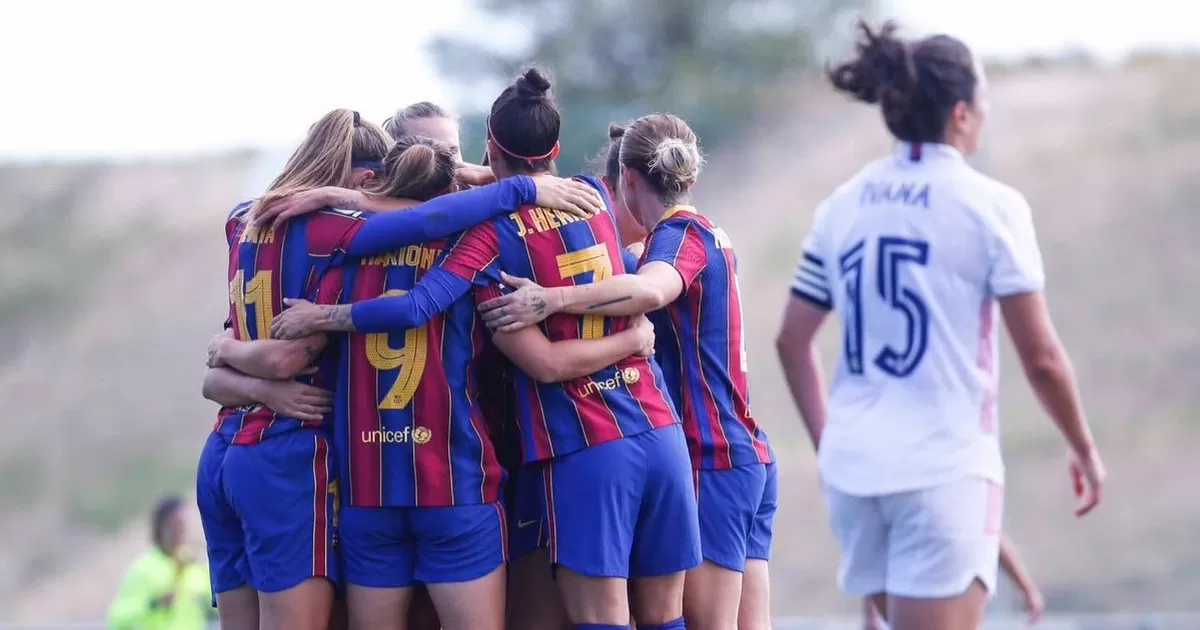 Barcelona goleó 4 0 al Real Madrid en el primer clásico femenino de la