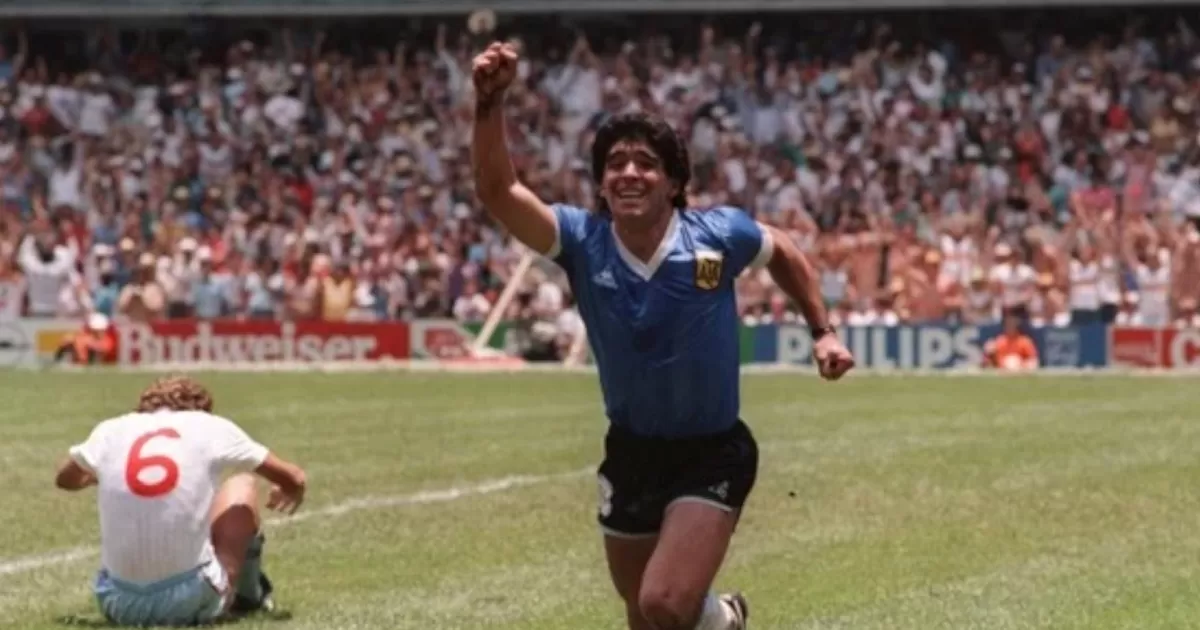 Diego Maradona: Subastan camiseta que usó ante Inglaterra por más de 9 millones de dólares