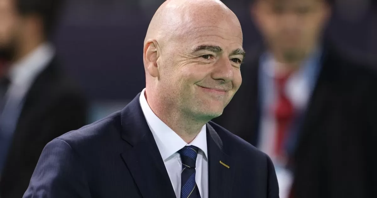 Gianni Infantino, unrivaled, prepares for his re-election at FIFA.