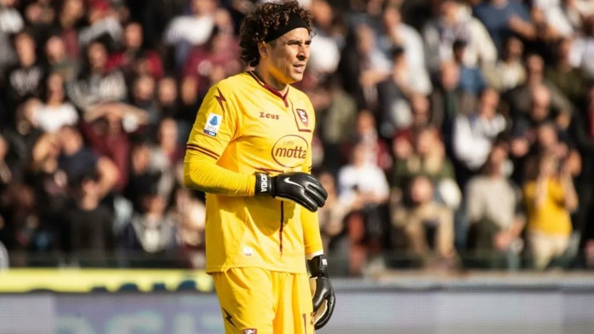 Memo Ochoa Y Un Agridulce Debut Con La Salernitana En La Derrota Ante