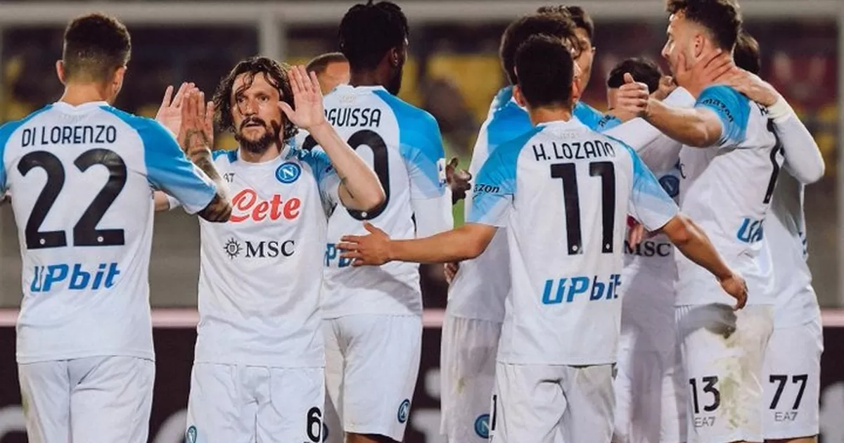 Napoli derrotó 2-1 al Lecce y sigue firme a conquistar el scudetto de la Serie A