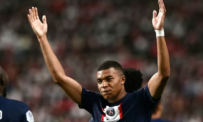 PSG venció 3 0 al Urawa Red Diamonds Mira el golazo que marcó Kylian