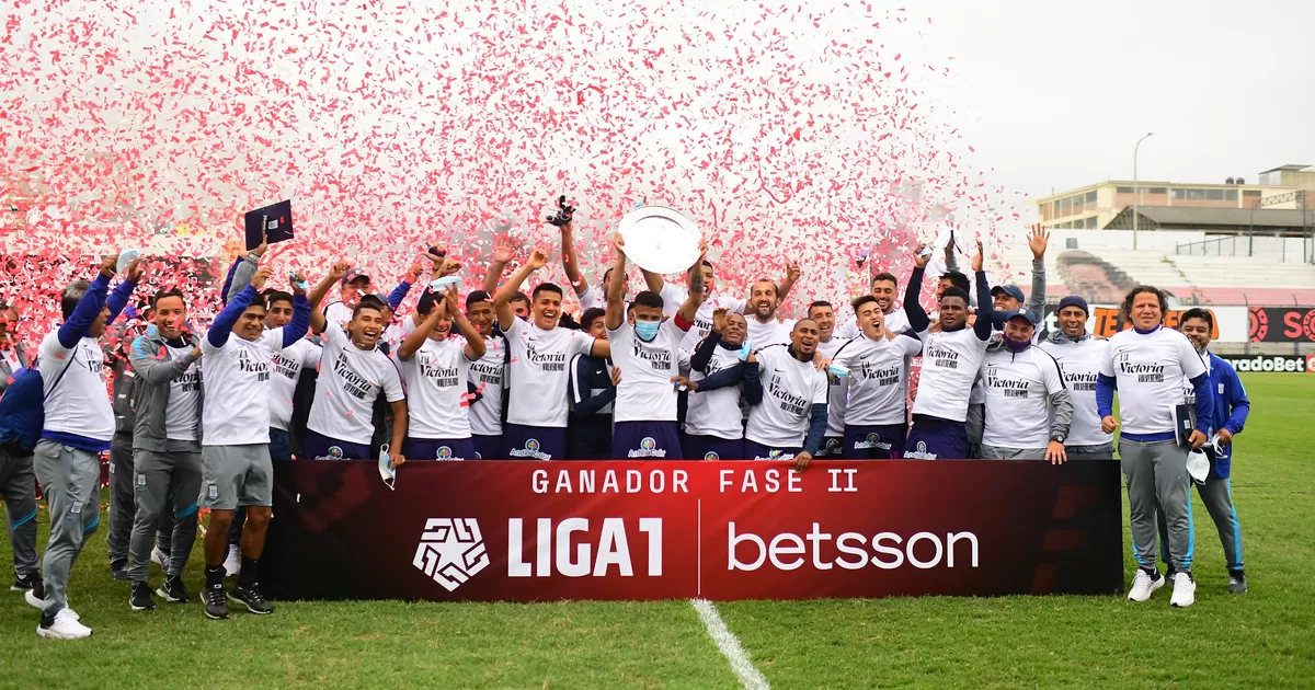 Alianza Lima igualó 1-1 con Cienciano y celebró el título de la Fase 2