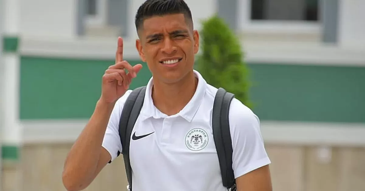 Alianza Lima Paolo Hurtado Arm Un S Per Equipo Con Cueva Y Guerrero