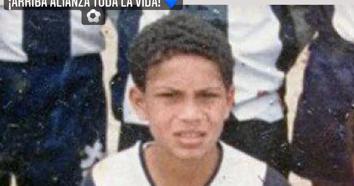 Paolo Guerrero Saluda A Alianza Lima Por Su 121 Aniversario America