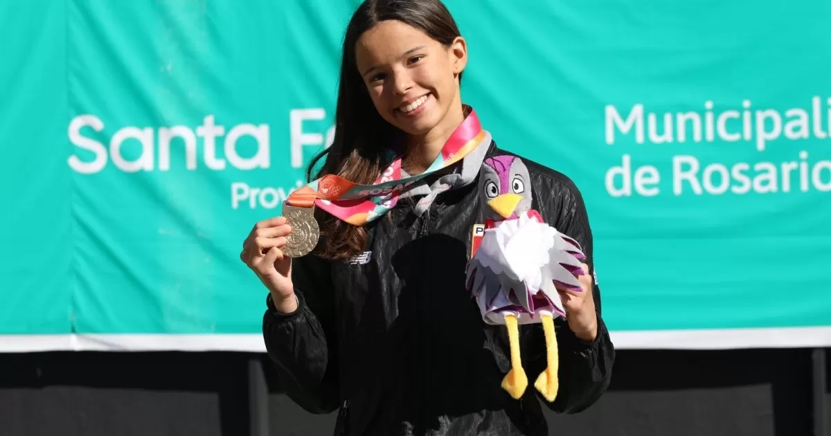Alexia Sotomayor recibió la medalla de oro que ganó en Suramericanos de la Juventud