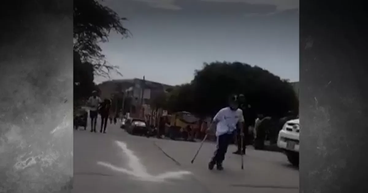 Pacasmayo: En muletas terminó carrera de 21 kilómetros en 4 horas y 2 minutos