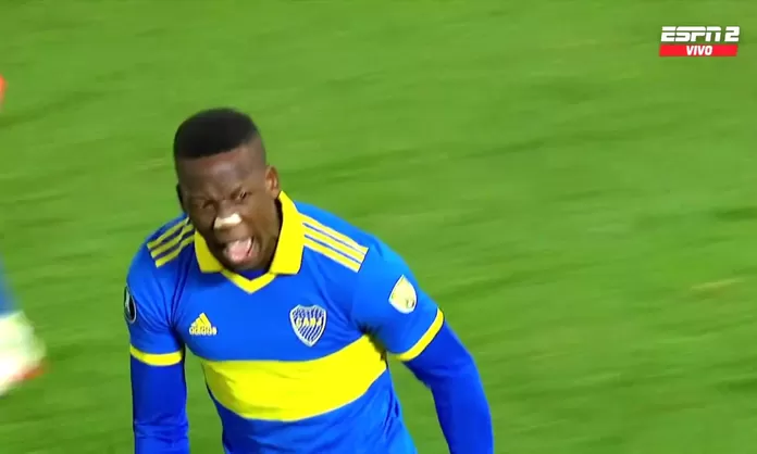 Luis Advíncula anotó un golazo al ángulo y el 1 1 para Boca Juniors