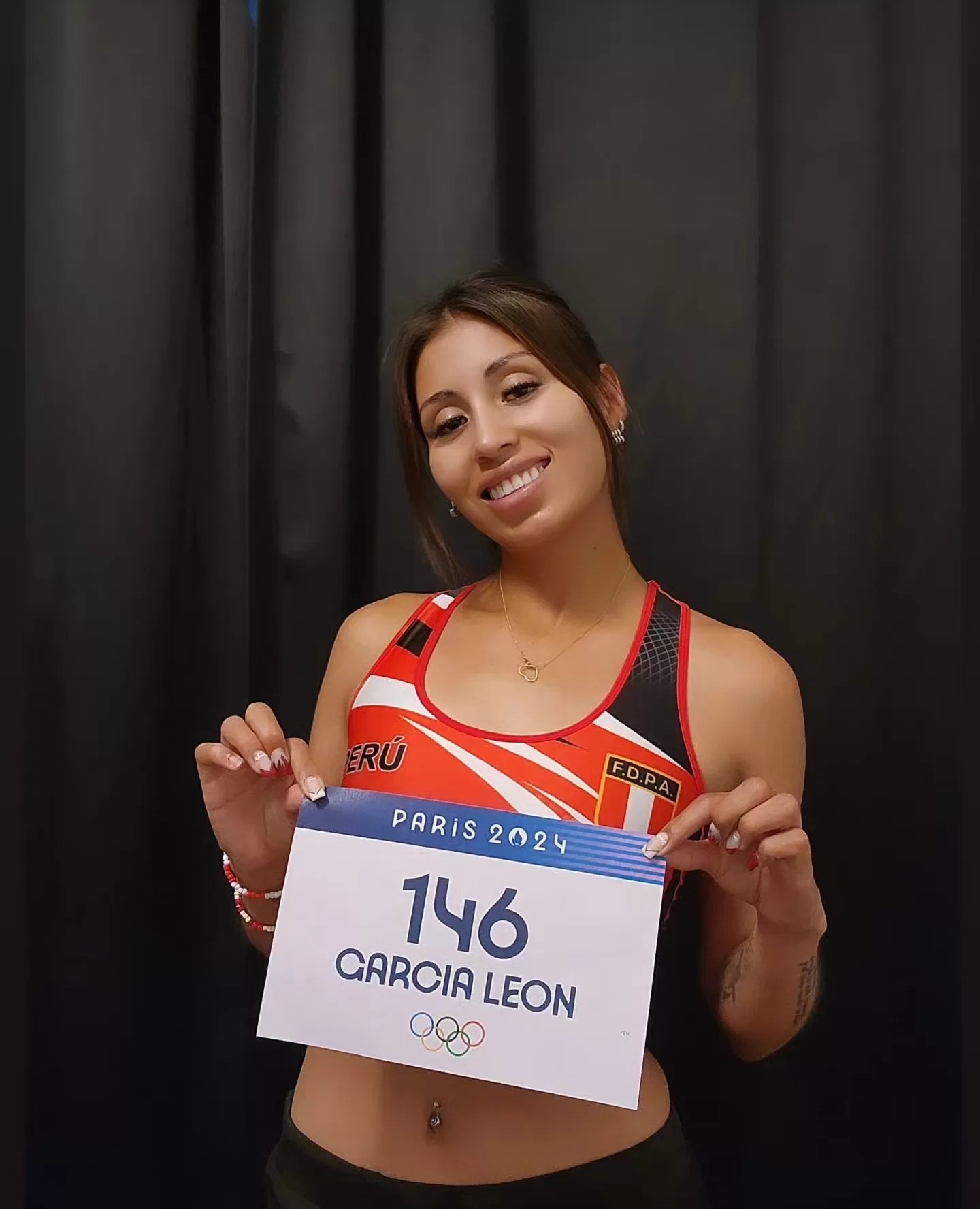 Kimberly García correrá con el número 146 en la marcha atlética de 20 km. de París 2024. | Foto: IG.