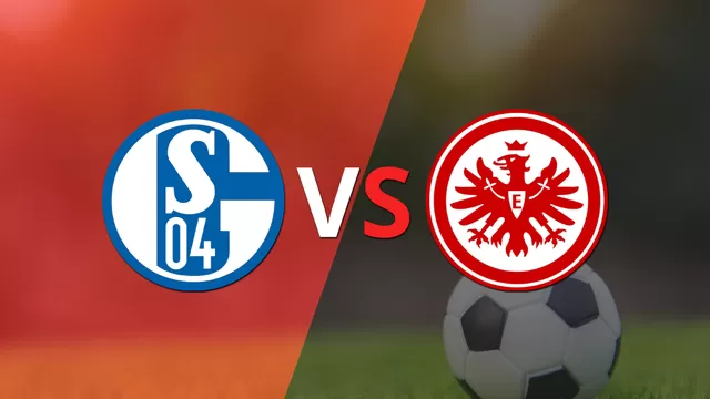 Eintracht Frankfurt sacó un punto luego de empatar a 2 goles con Schalke 04