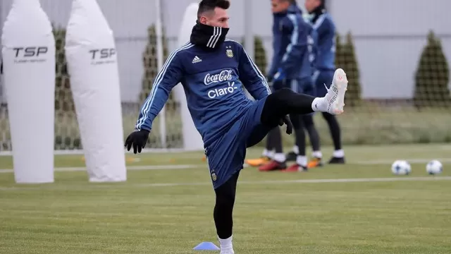Argentina: Messi entrenó con bufanda y guantes en Moscú para jugar con Rusia-foto-3