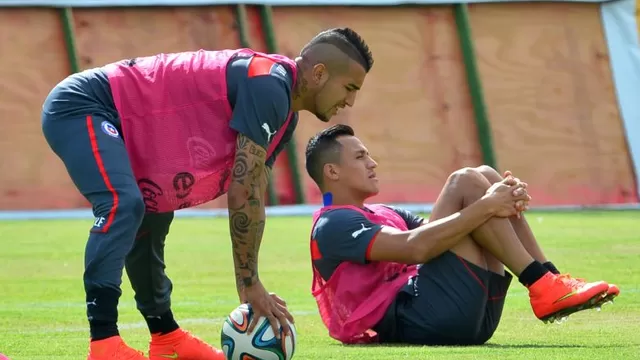 Chile: ocho jugadores en riesgo de perderse el clásico contra Perú
