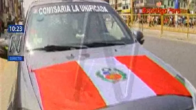 Polic&iacute;as alientan a la selecci&oacute;n bicolor.