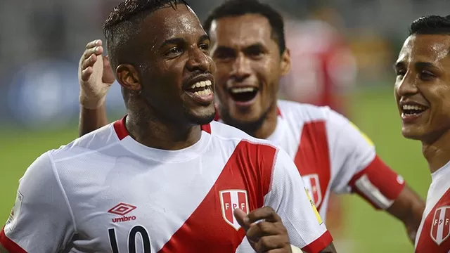 Farf&amp;aacute;n celebrando su gol ante Paraguay.-foto-1
