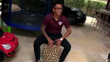 Christian Cueva tocando el cajón en Brasil. Foto y Video: Globo Sporte