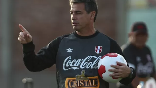 Bengoechea fue despedido de Pe&amp;ntilde;arol antes del inicio de la Copa Libertadores.