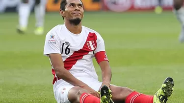 Carlos Lobat&amp;oacute;n jug&amp;oacute; ante Colombia y Chile.