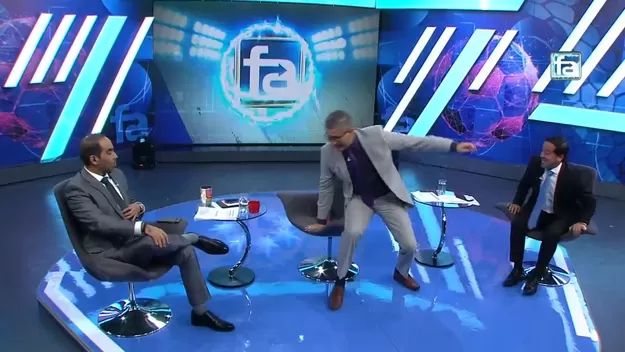 Erick Osores prometió una nueva y épica caída en televisión