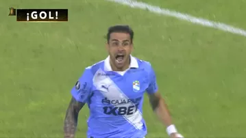 Felipe Vizeu anotó el 1-0 de Sporting Cristal vs Cerro Porteño
