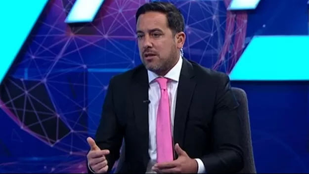 Del Portal sobre codazo de Carlos Zambrano: Tiene que saber cuáles son sus límites