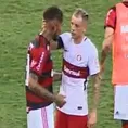 Paolo Guerrero recibió el saludo del argentino Andrés D&#39;Alessandro