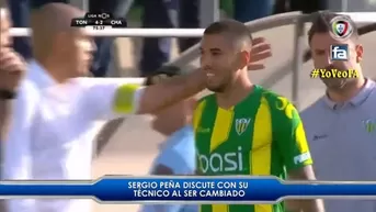 Sergio Peña: así reaccionó con el DT del Tondela al ser sustituido