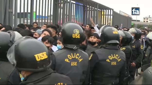 Hinchas tuvieron problemas para ingresar al Sporting Cristal vs. Alianza Lima