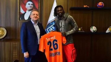 Adebayor llega al &#39;Leicester turco&#39;. 