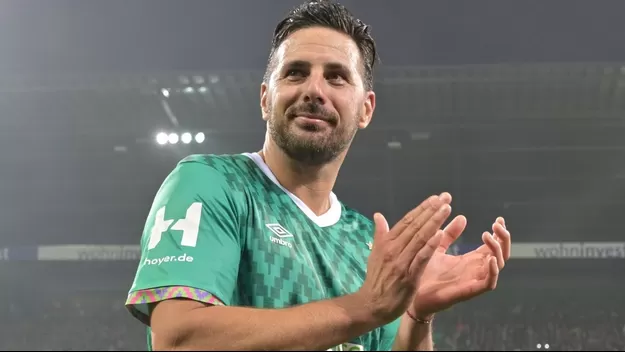 ¡Adiós, 'Bombardero'! La emotiva despedida de Claudio Pizarro en Alemania