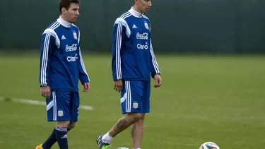 &amp;#039;Tata&amp;#039; busca al acompa&amp;ntilde;ante de Messi y Di Mar&amp;iacute;a (Foto: AFP)