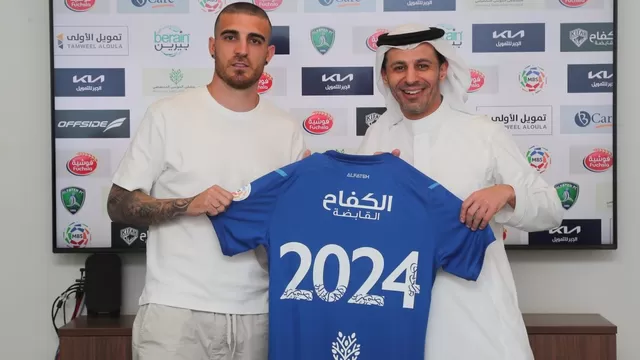 Fran Vélez firmó con el Al-Fateh hasta 2024. | Foto/Video: @FatehClub