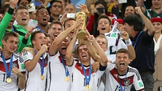 Lahm y el momento épico para los alemanes en el Maracaná.