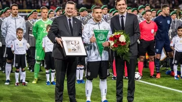 Alemania despide a Podolski como un campeón "dentro y fuera del campo"