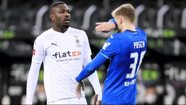 Alemania: Sancionan con cinco partidos a Marcus Thuram por escupir a rival
