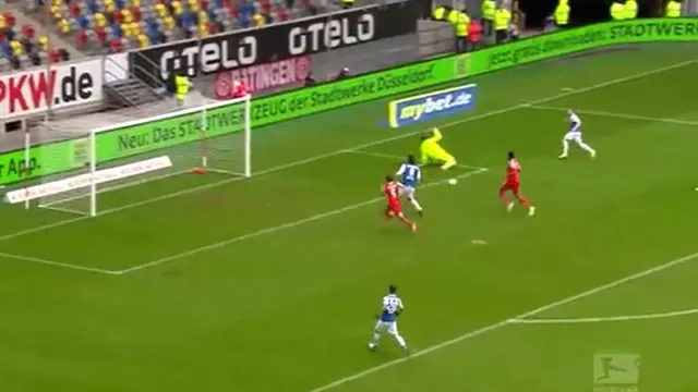 Alemania: terrible definición con el arco a 4 metros y sin portero