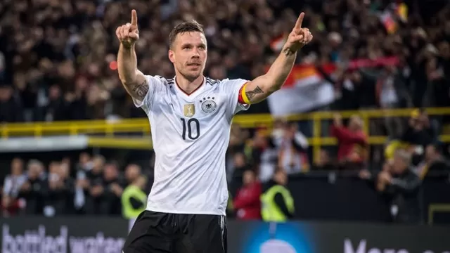 Alemania venció a Inglaterra con golazo de Podolski en su despedida