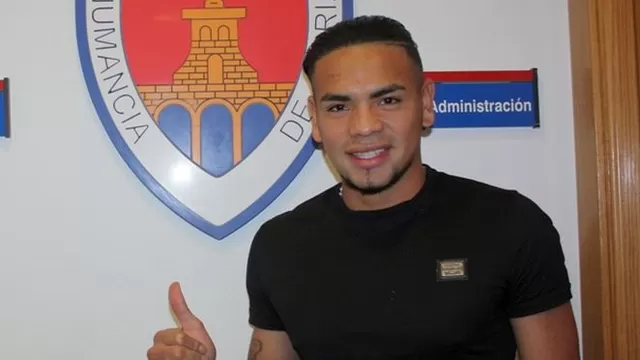 Alexander Callens fichó por Numancia de la Segunda División de España