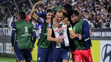 Alianza Lima ganó 3-2 a Talleres con gol de Barcos en descuentos