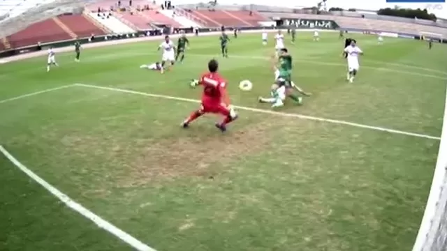 Revive aquí la doble atajada del arquero de Alianza Universidad | Video: Gol Perú.