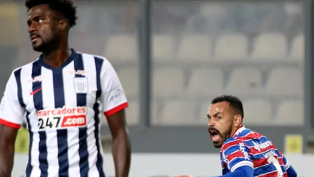 Alianza Lima cayó 2-0 frente a Fortaleza y sigue sin ganar en la Copa