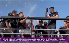 Anderson Santamaría celebra con la hinchada del Atlas en las calles de Guadalajara - Noticias de anderson-santamaria