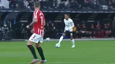 André Carrillo casi convierte un golazo en el Corinthians vs Estudiantes de La Plata / Foto y video: Espn