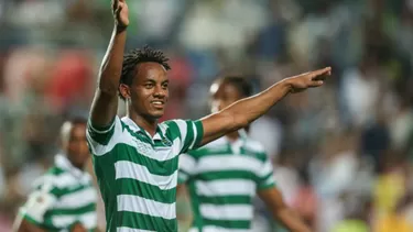 Andr&amp;eacute; Carrillo, delantero peruano.