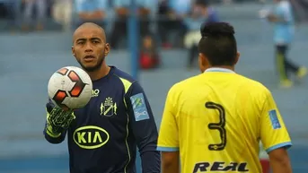 André Carrillo y un gran gesto con Heredia: la camiseta de Julio César