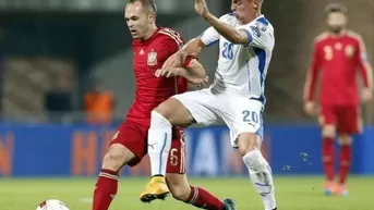 Andrés Iniesta y un hermoso control para bajar el balón