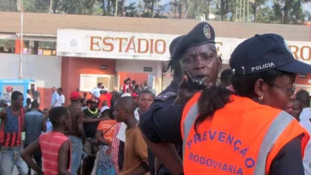 El Santa Rita vs Recreativo Libolo se siguió jugando pese a tragedia (Foto: Facebook Tekassala Toco/Video: YouTube)