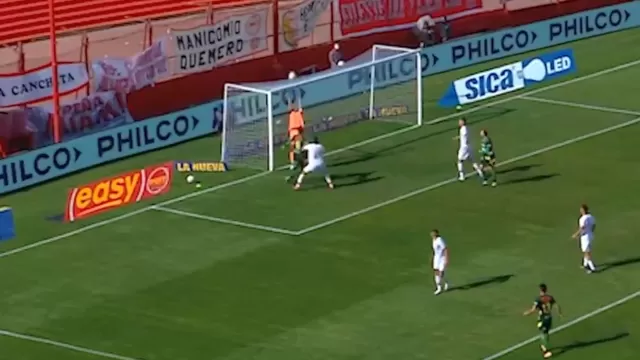 Aquí el gol de Lucas Barrios tras terrible error de Marcos Díaz. | Video: TNT Sports
