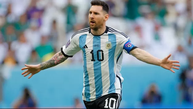 Lionel Messi marcó de penal el primer gol de Argentina en Qatar 2022